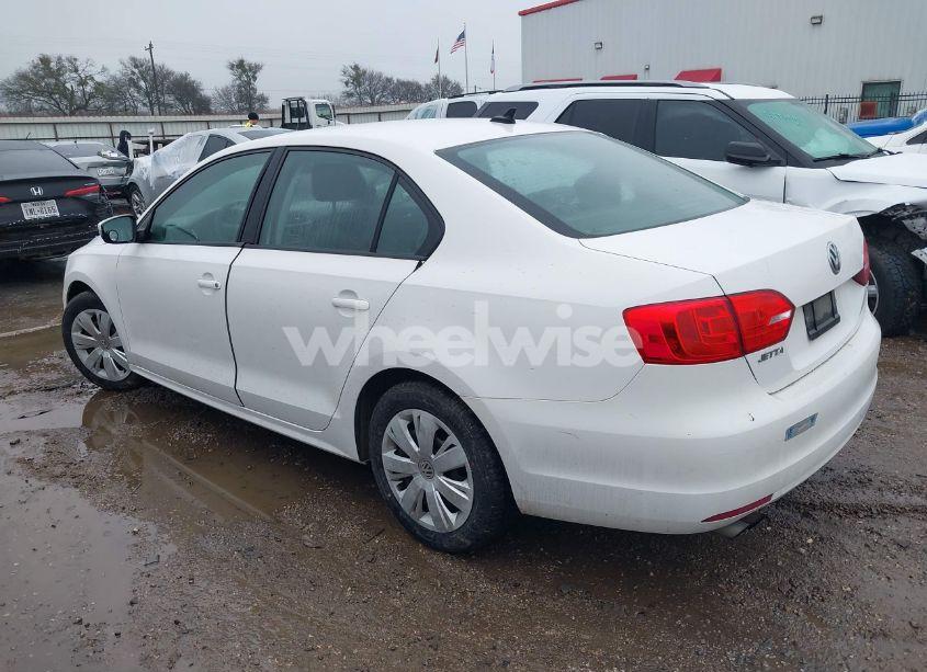 Photo 3 of 2014 Volkswagen Jetta 1.8T SE (VIN 3VWD17AJ4EM366205)