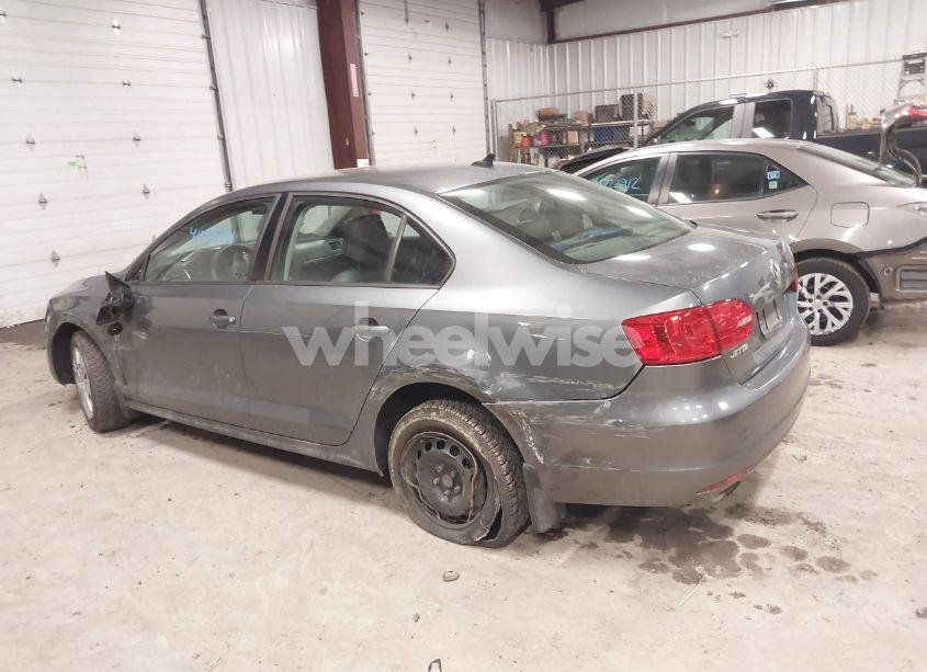 Photo 14 of 2014 Volkswagen Jetta 1.8T SE (VIN 3VWD17AJ4EM419453)