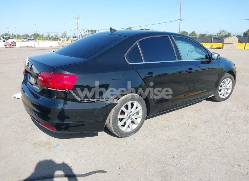 Photo 4 of 2014 Volkswagen Jetta 1.8T SE (VIN 3VWD17AJ4EM419839)