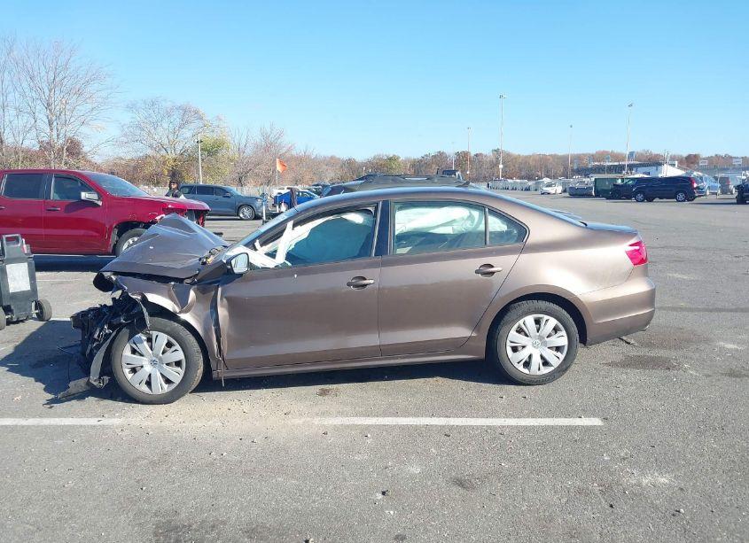 Photo 14 of 2014 Volkswagen Jetta 1.8T SE (VIN 3VWD17AJ4EM420490)