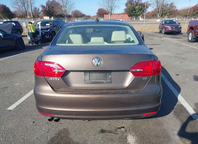 Photo 16 of 2014 Volkswagen Jetta 1.8T SE (VIN 3VWD17AJ4EM420490)