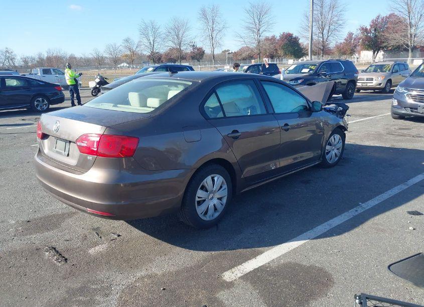 Photo 4 of 2014 Volkswagen Jetta 1.8T SE (VIN 3VWD17AJ4EM420490)