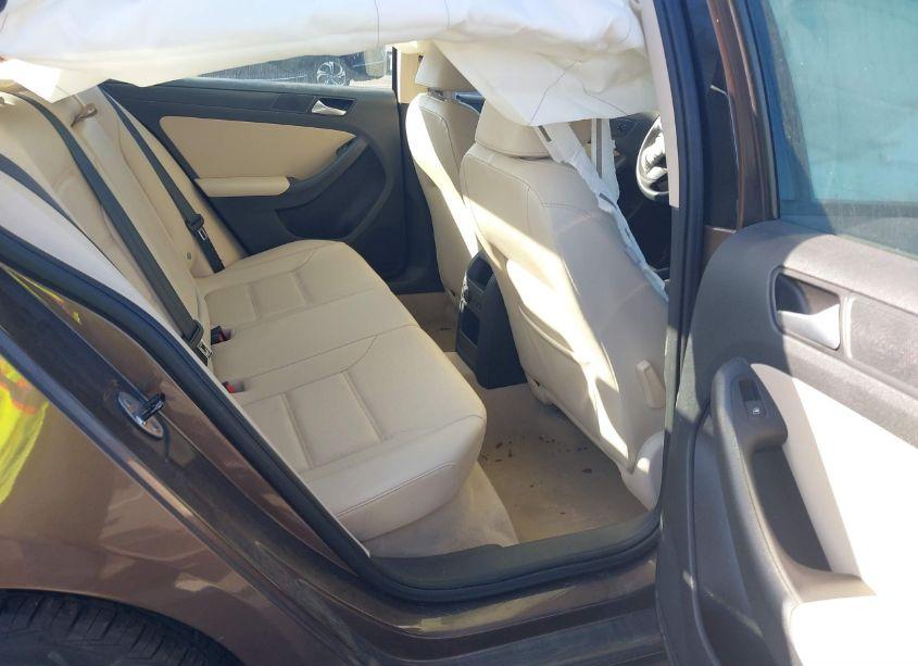 Photo 8 of 2014 Volkswagen Jetta 1.8T SE (VIN 3VWD17AJ4EM420490)