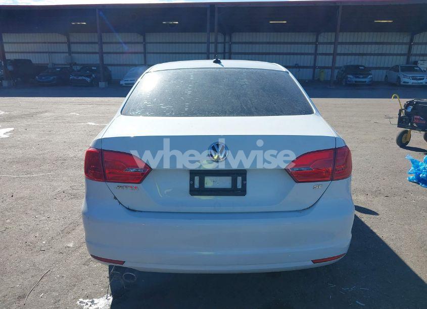 Photo 16 of 2014 Volkswagen Jetta 1.8T SE (VIN 3VWD17AJ4EM436155)