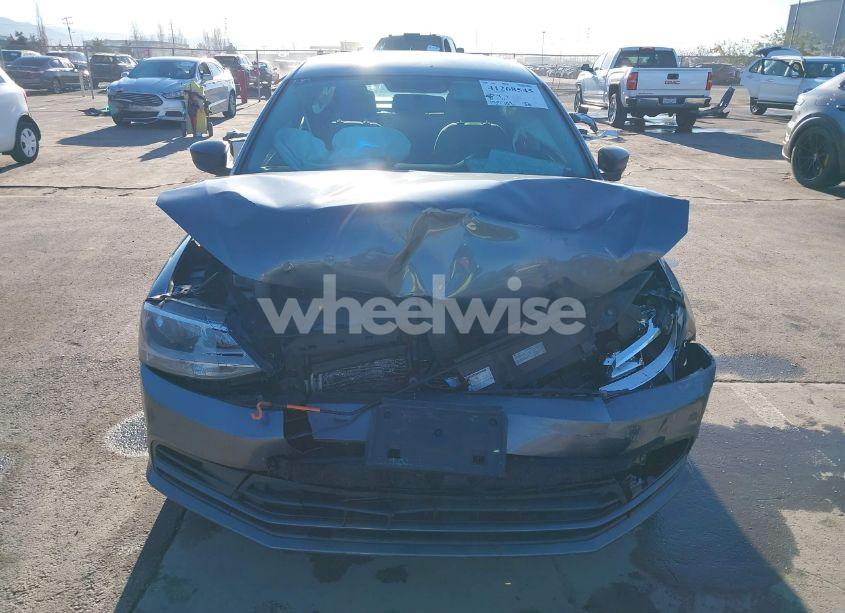 Photo 12 of 2015 Volkswagen Jetta 1.8T SE (VIN 3VWD17AJ4FM209808)