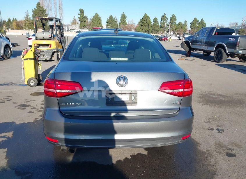 Photo 16 of 2015 Volkswagen Jetta 1.8T SE (VIN 3VWD17AJ4FM209808)