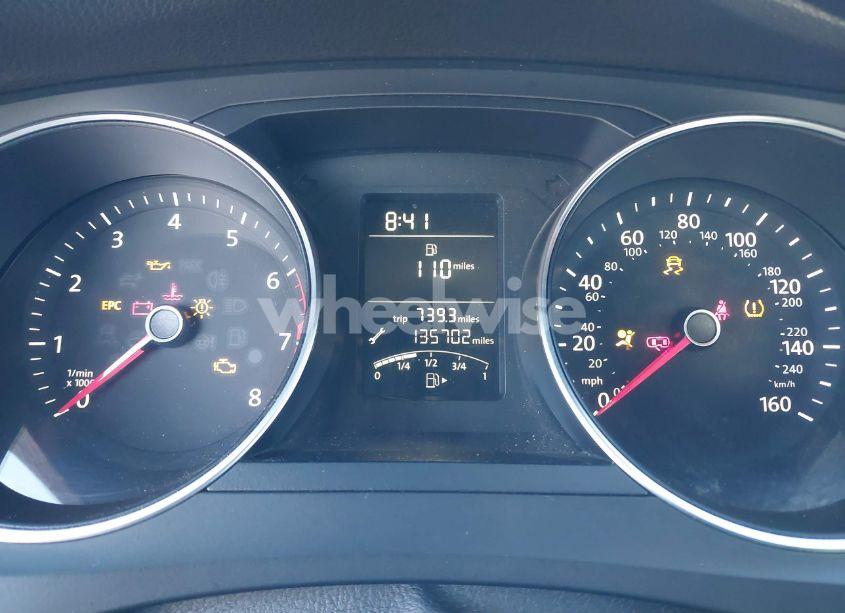 Photo 7 of 2015 Volkswagen Jetta 1.8T SE (VIN 3VWD17AJ4FM209808)