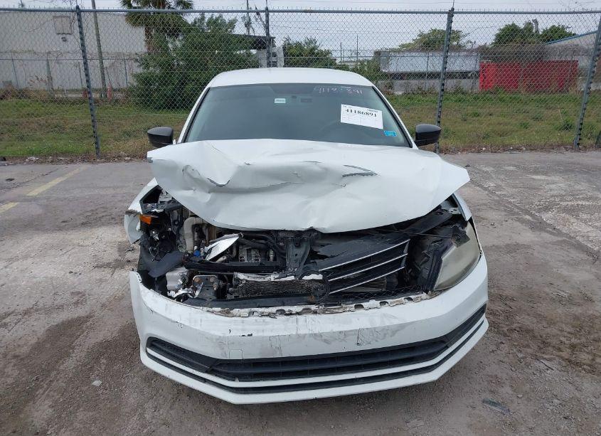 Photo 6 of 2015 Volkswagen Jetta 1.8T SE (VIN 3VWD17AJ4FM266378)