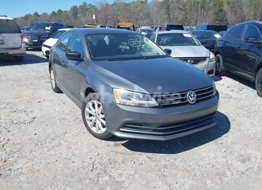 2015 Volkswagen Jetta 1.8T SE (VIN 3VWD17AJ4FM269815) main photo