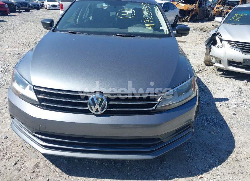 Photo 6 of 2015 Volkswagen Jetta 1.8T SE (VIN 3VWD17AJ4FM269815)