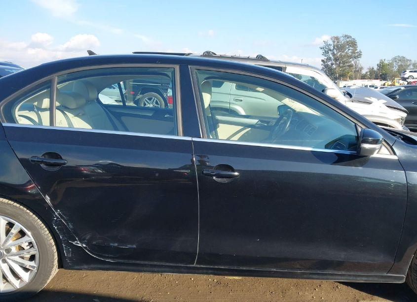 Photo 14 of 2015 Volkswagen Jetta 1.8T SE (VIN 3VWD17AJ4FM309763)