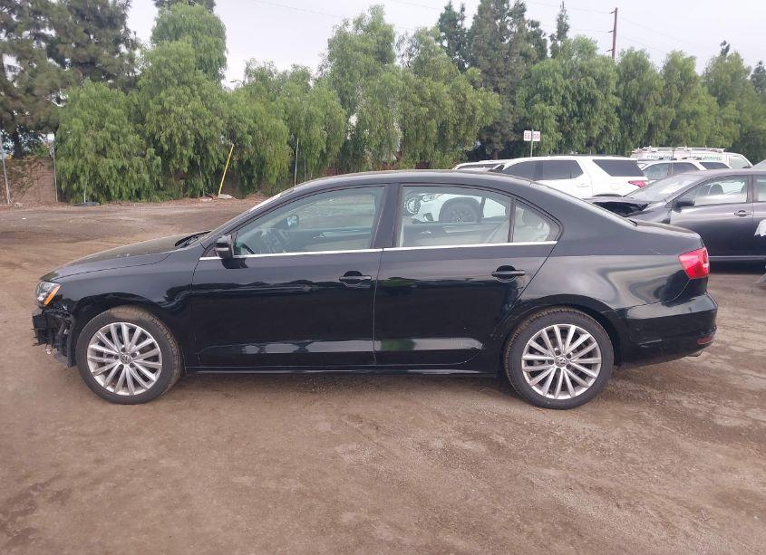Photo 15 of 2015 Volkswagen Jetta 1.8T SE (VIN 3VWD17AJ4FM309763)