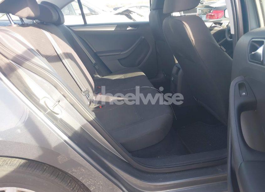 Photo 8 of 2015 Volkswagen Jetta 1.8T SE (VIN 3VWD17AJ4FM315885)