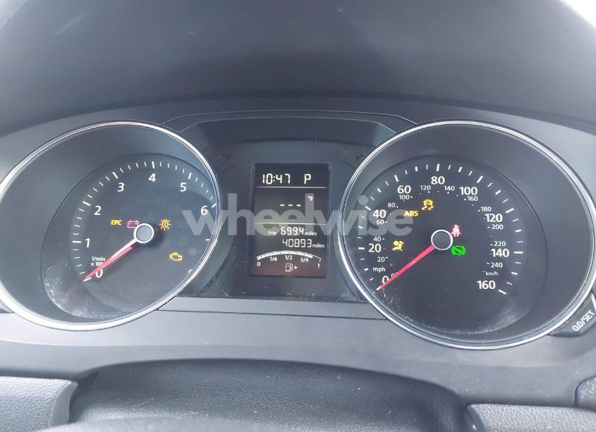 Photo 7 of 2015 Volkswagen Jetta 1.8T SE (VIN 3VWD17AJ4FM336834)