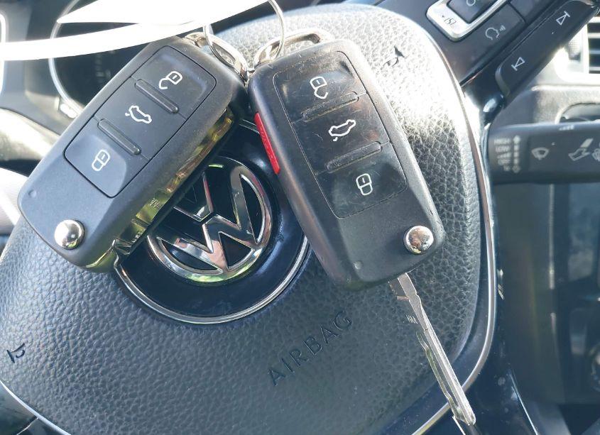 Photo 11 of 2015 Volkswagen Jetta 1.8T SE (VIN 3VWD17AJ4FM352449)