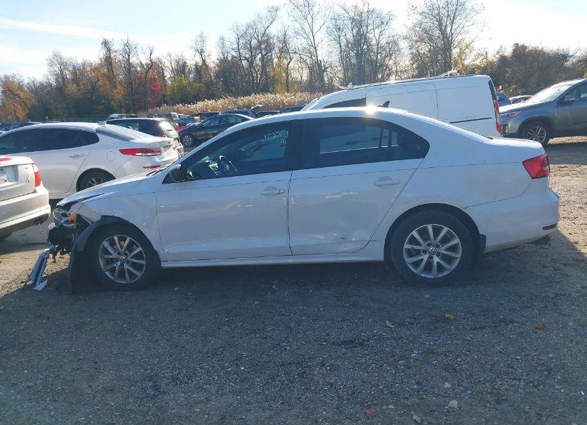 Photo 14 of 2015 Volkswagen Jetta 1.8T SE (VIN 3VWD17AJ4FM352449)