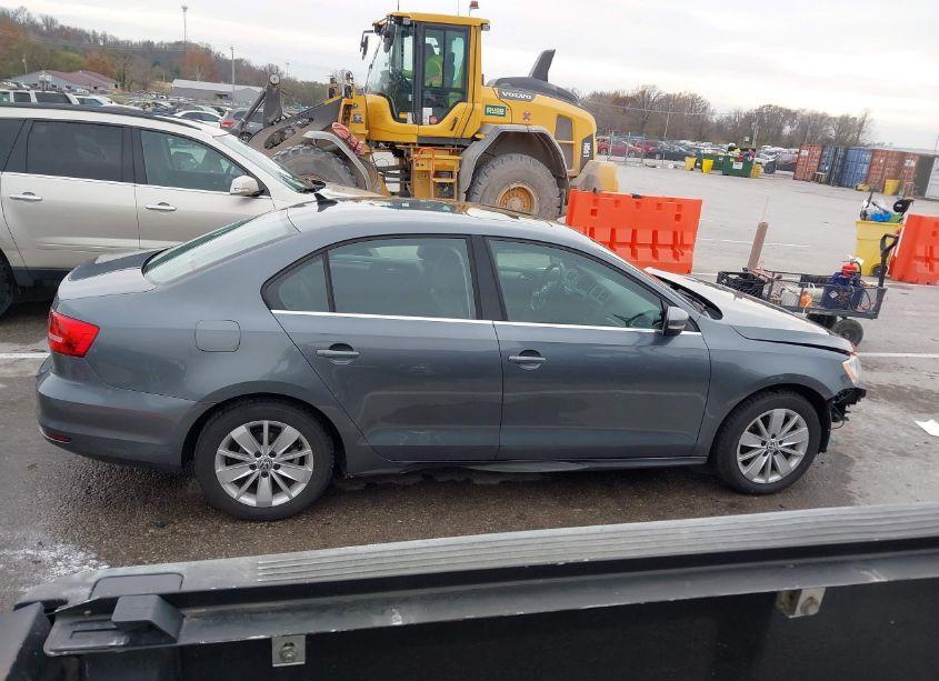 Photo 13 of 2015 Volkswagen Jetta 1.8T SE (VIN 3VWD17AJ4FM424119)