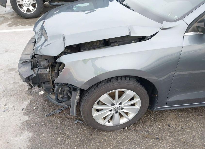 Photo 17 of 2015 Volkswagen Jetta 1.8T SE (VIN 3VWD17AJ4FM424119)