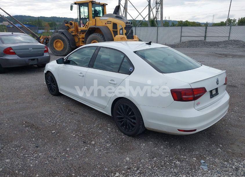 Photo 3 of 2016 Volkswagen Jetta 1.8T SPORT (VIN 3VWD17AJ4GM240476)