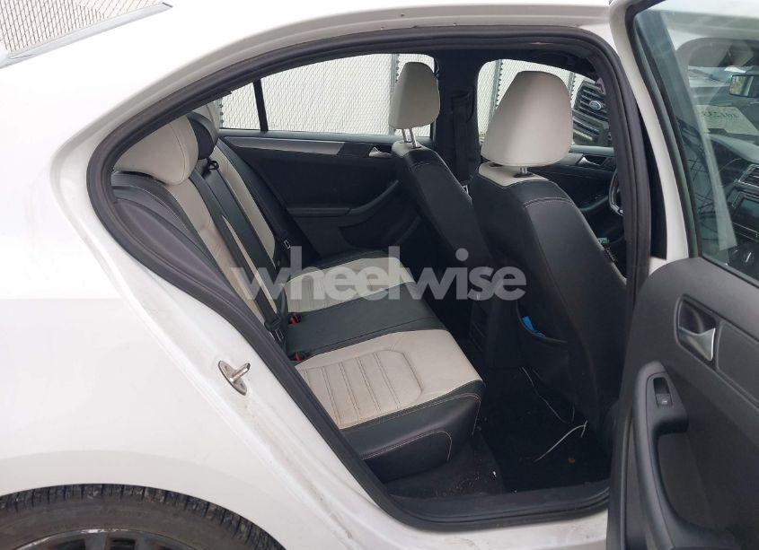 Photo 8 of 2016 Volkswagen Jetta 1.8T SPORT (VIN 3VWD17AJ4GM240476)