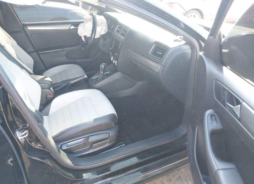 Photo 5 of 2016 Volkswagen Jetta 1.8T SPORT (VIN 3VWD17AJ4GM255561)