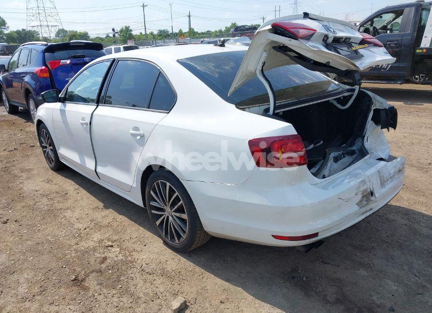 Photo 3 of 2016 Volkswagen Jetta 1.8T SPORT (VIN 3VWD17AJ4GM259481)