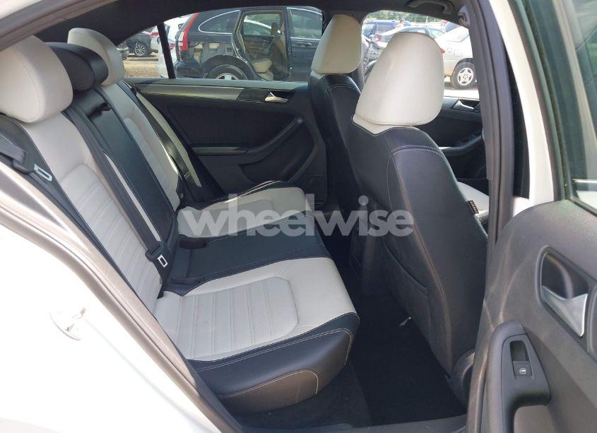 Photo 8 of 2016 Volkswagen Jetta 1.8T SPORT (VIN 3VWD17AJ4GM259481)