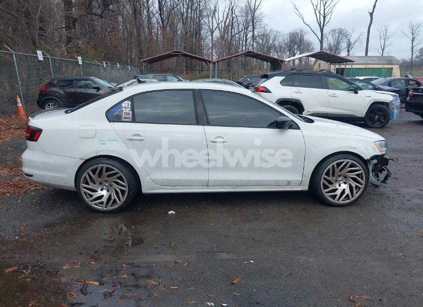 Photo 13 of 2016 Volkswagen Jetta 1.8T SPORT (VIN 3VWD17AJ4GM291833)