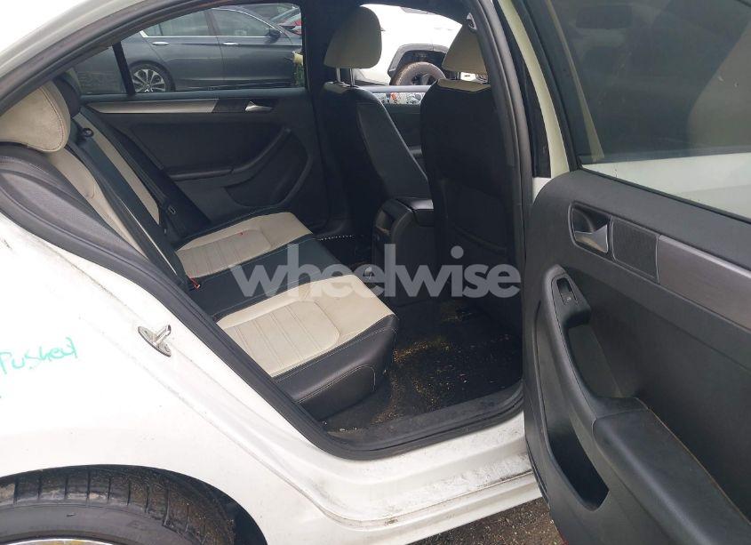 Photo 8 of 2016 Volkswagen Jetta 1.8T SPORT (VIN 3VWD17AJ4GM291833)