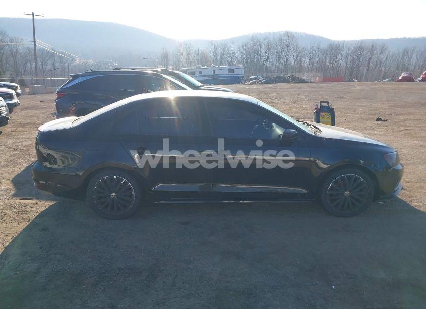 Photo 13 of 2016 Volkswagen Jetta 1.8T SPORT (VIN 3VWD17AJ4GM297096)