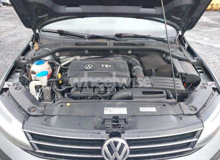 Photo 10 of 2016 Volkswagen Jetta 1.8T SPORT (VIN 3VWD17AJ4GM376090)