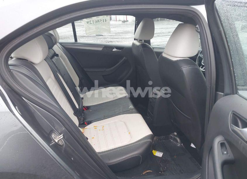 Photo 8 of 2016 Volkswagen Jetta 1.8T SPORT (VIN 3VWD17AJ4GM376090)