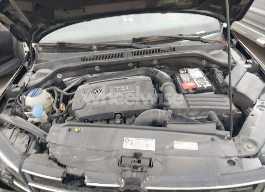 Photo 10 of 2016 Volkswagen Jetta 1.8T SPORT (VIN 3VWD17AJ4GM396856)