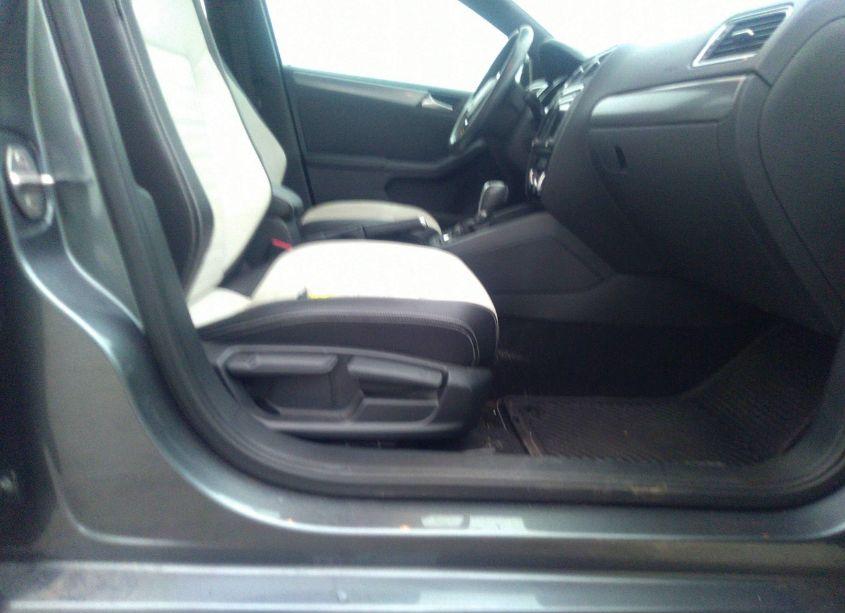 Photo 5 of 2016 Volkswagen Jetta 1.8T SPORT (VIN 3VWD17AJ4GM411579)