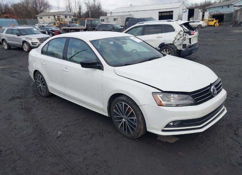 2017 Volkswagen Jetta 1.8T SPORT (VIN 3VWD17AJ4HM299318) main photo