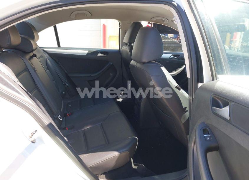 Photo 8 of 2014 Volkswagen Jetta 1.8T SE (VIN 3VWD17AJ5EM260720)