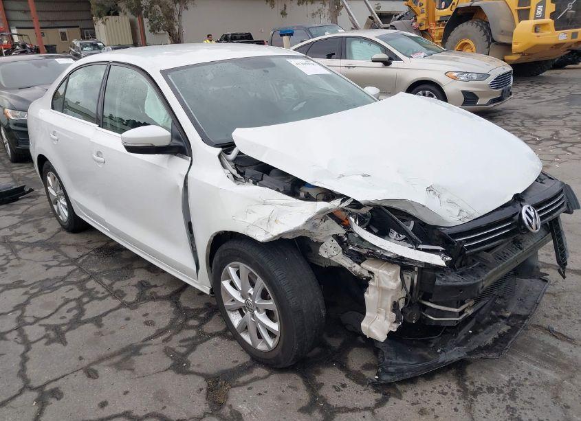 2014 Volkswagen Jetta 1.8T SE (VIN 3VWD17AJ5EM301783) main photo