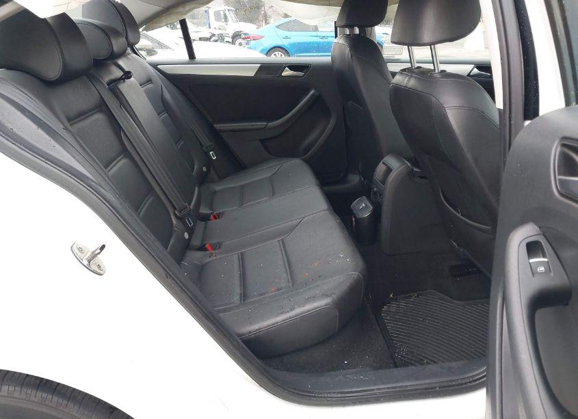 Photo 8 of 2014 Volkswagen Jetta 1.8T SE (VIN 3VWD17AJ5EM301783)