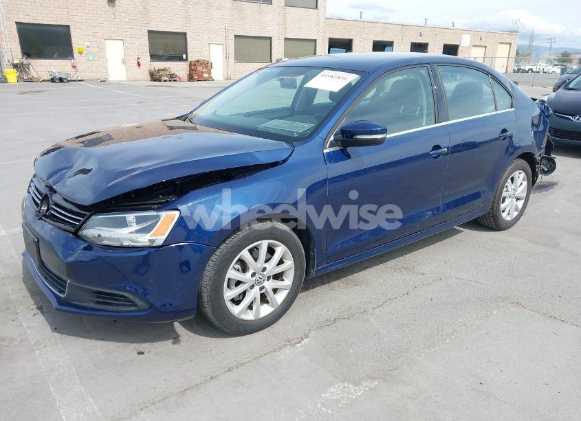 Photo 2 of 2014 Volkswagen Jetta 1.8T SE (VIN 3VWD17AJ5EM307180)