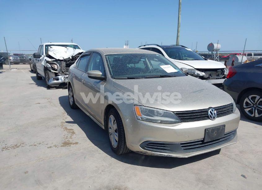2014 Volkswagen Jetta 1.8T SE (VIN 3VWD17AJ5EM314985) main photo