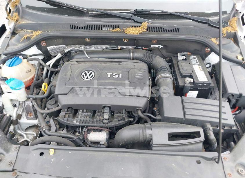 Photo 10 of 2014 Volkswagen Jetta 1.8T SE (VIN 3VWD17AJ5EM326425)