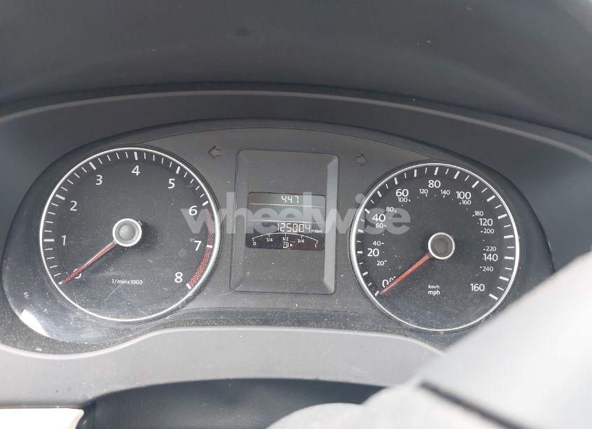 Photo 7 of 2014 Volkswagen Jetta 1.8T SE (VIN 3VWD17AJ5EM326425)