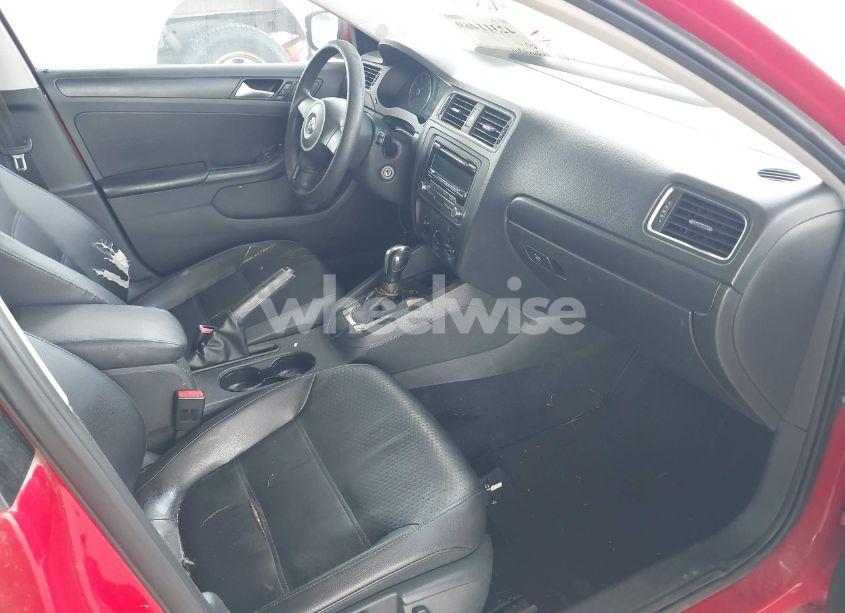 Photo 5 of 2014 Volkswagen Jetta 1.8T SE (VIN 3VWD17AJ5EM368612)