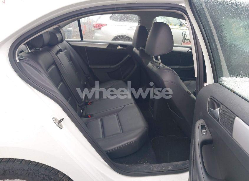 Photo 8 of 2014 Volkswagen Jetta 1.8T SE (VIN 3VWD17AJ5EM417940)