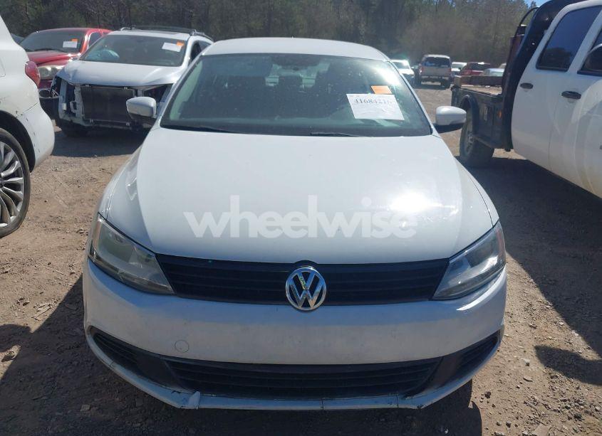 Photo 6 of 2014 Volkswagen Jetta 1.8T SE (VIN 3VWD17AJ5EM422832)