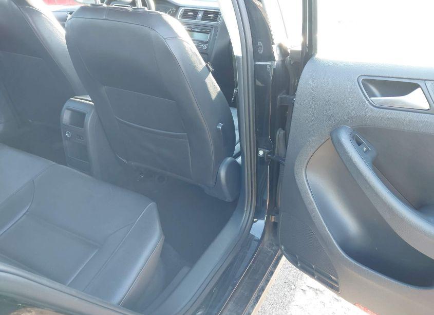 Photo 8 of 2014 Volkswagen Jetta 1.8T SE (VIN 3VWD17AJ5EM427528)