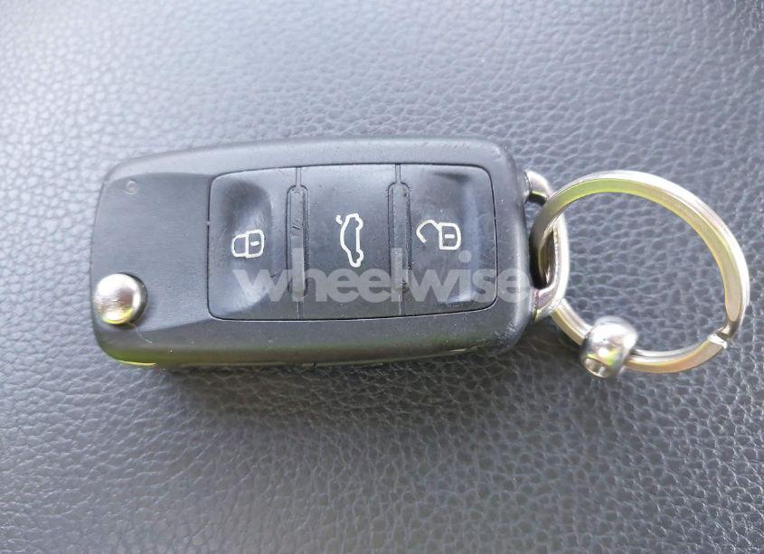 Photo 11 of 2015 Volkswagen Jetta 1.8T SE (VIN 3VWD17AJ5FM214385)