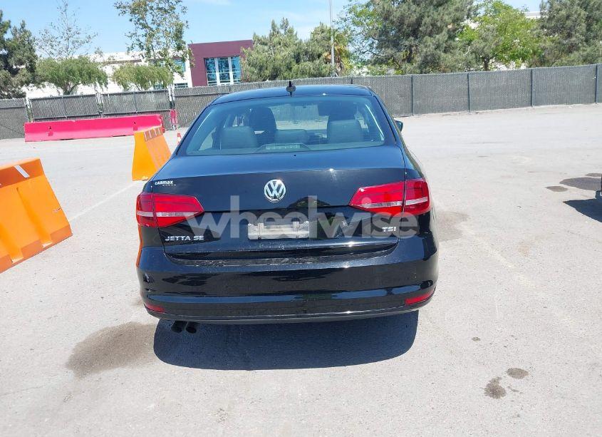 Photo 16 of 2015 Volkswagen Jetta 1.8T SE (VIN 3VWD17AJ5FM214385)