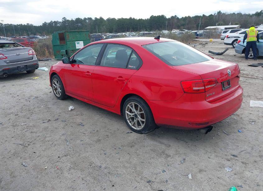 Photo 3 of 2015 Volkswagen Jetta 1.8T SE (VIN 3VWD17AJ5FM251033)