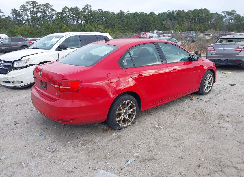 Photo 4 of 2015 Volkswagen Jetta 1.8T SE (VIN 3VWD17AJ5FM251033)